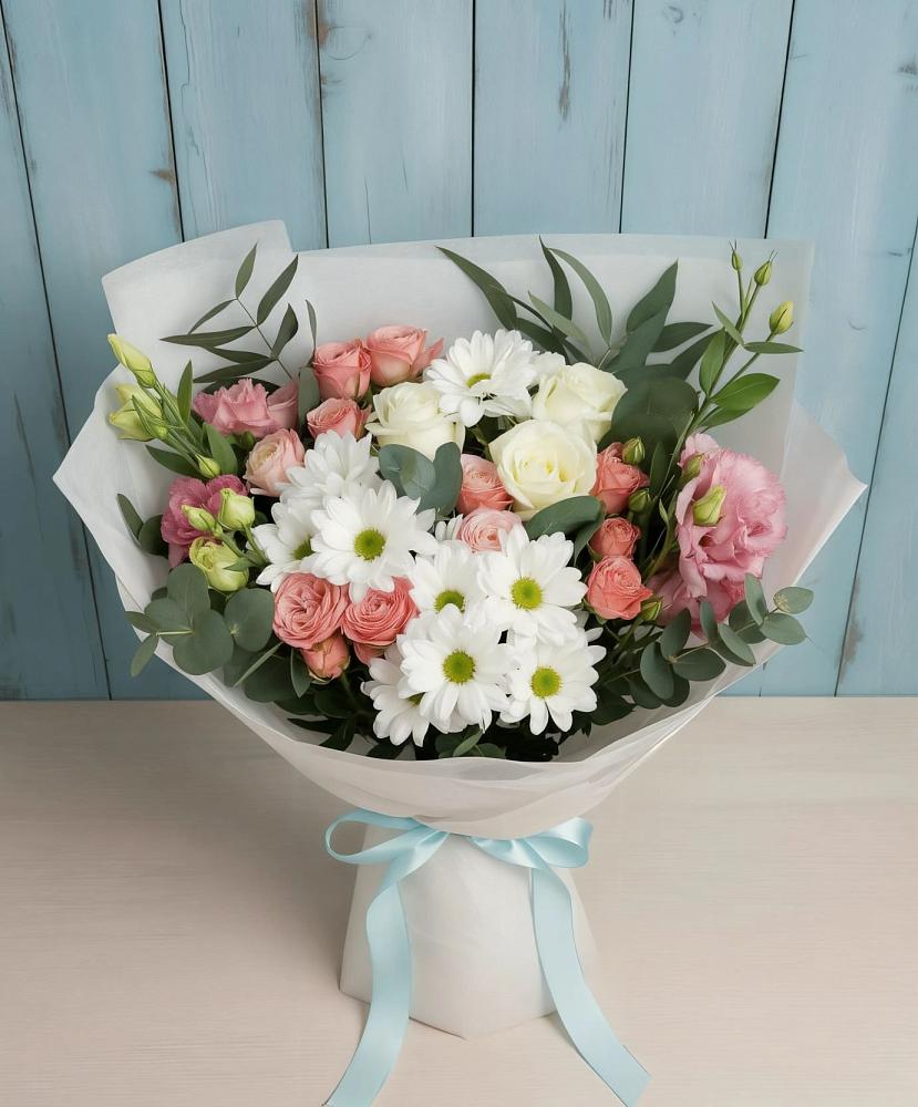 Букет цветов из: Розы, Лизиантусы и Хризантемы в Новоалексеевской