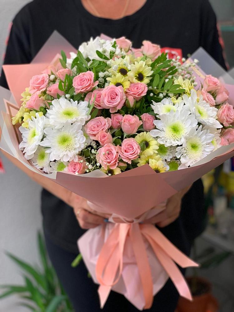 Букет цветов из: Розы и Хризантемы в Новоалексеевской