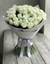 Букет 35 Белых роз в Новоалексеевской