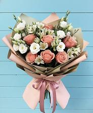 Букет цветов из:  Розы, Альстромерии и Лизиантусы в Новоалексеевской