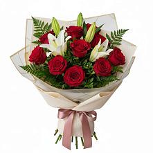 Букет цветов из:  Лилии и Розы в Новоалексеевской