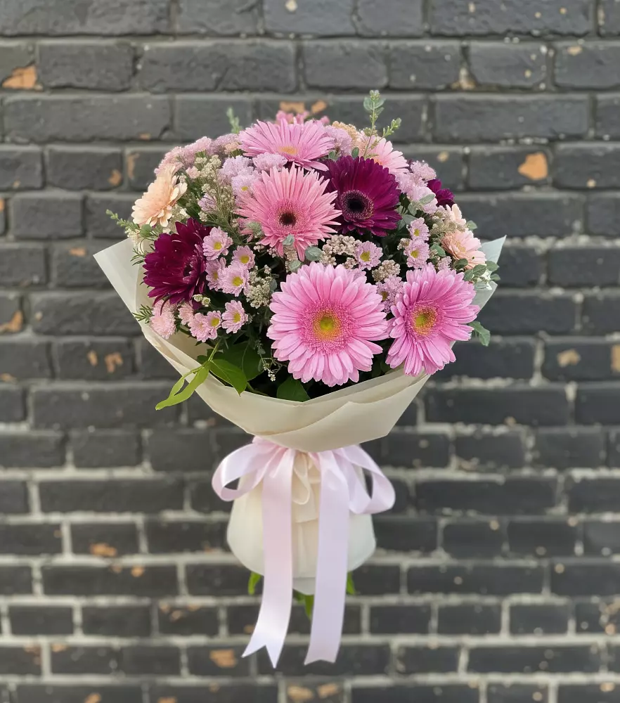 Букет цветов из: Герберы и Хризантемы в Новоалексеевской