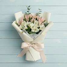 Букет цветов из:  Альстромерии в Новоалексеевской