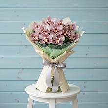 Букет цветов из:  Орхидеи и Розы в Новоалексеевской