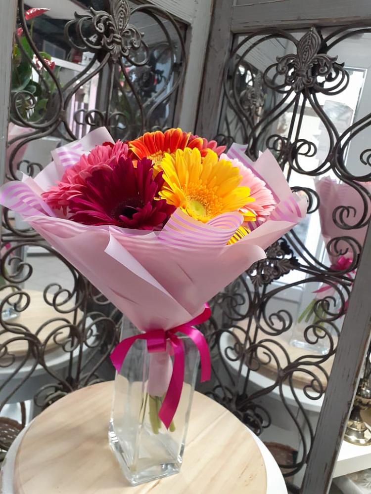 Букет цветов из: Герберы в Новоалексеевской