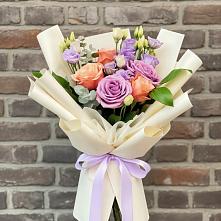 Букет цветов из:  Лизиантусы и Розы #REPLACE_PRED# Новоалексеевской